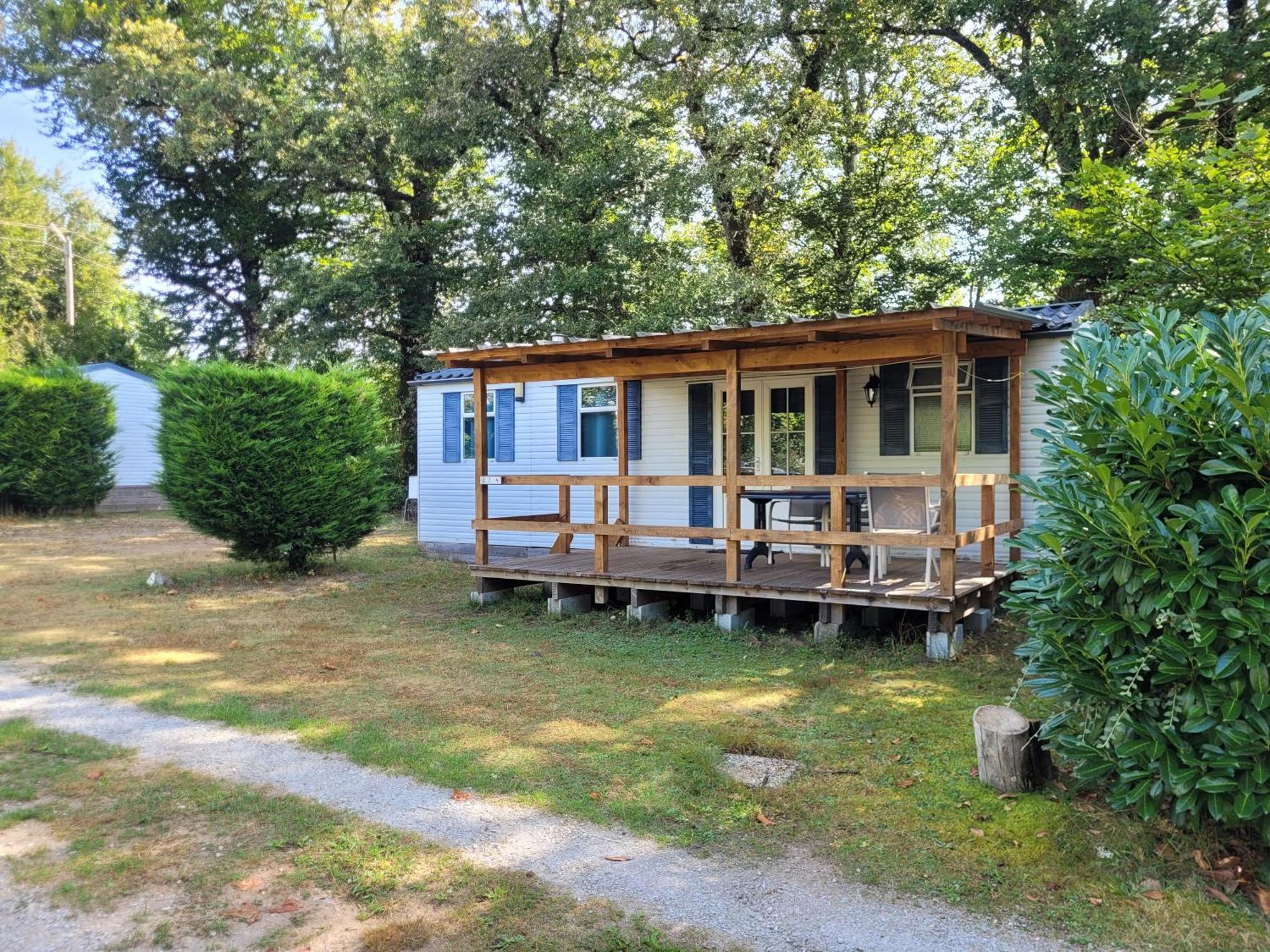 Stacaravan 6 Persoons - Camping Le Soustran Neuvic  Εξωτερικό φωτογραφία